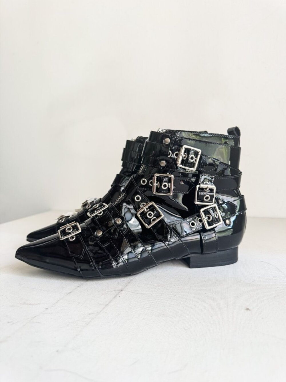 Jeffrey Campbell Black Patent leather Buckle Pointy Toe Booties 10 - Picture 2 of 6